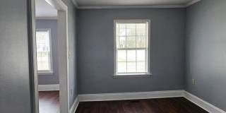 GORGEOUS HISTORICAL APARTMENT HOME / TOTALLY UPGRADED INTERIOR / CLOSE TO EVERYTHING! Gallery 12