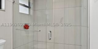 100 Miramar Ave Gallery 23