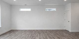 $1000 OFF YOUR 1ST MONTHS RENT! BRAND NEW TOWNHOME IN THE DESIRABLE SOUTHRIDGE AREA! Gallery 5