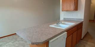 2 Bedroom 2.5 bath BIG Townhouse with garage - minutes from JBLM East Gate Gallery 48