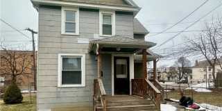 34 Hayden Street unit: Back Gallery 1