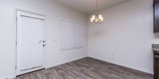 Spacious Home in Little Valley-Pets Negotiable Gallery 13