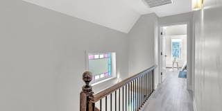 320 Ocean Park Avenue Gallery 20