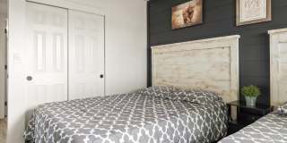 423 N 73rd Place Gallery 38