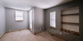 252 S Washington Avenue Gallery 22