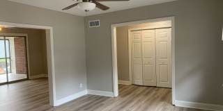 Now Leasing: First Month Free & No Deposit! Two Bedroom Duplex Apartment Near Southside/516 Now Leasing: First Month Free & No Deposit! Two Bedroom Duplex Apartment Near Southside/516 Gallery 4