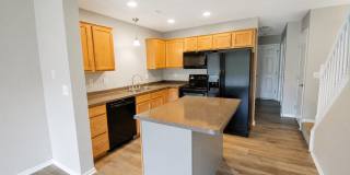 2 Bedroom Townhome off West Circle Drive Gallery 3