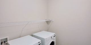 Gorgeous Modern Home! Gallery 8