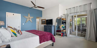 Price Reduced! Downtown Durham 1bd/1ba Corner-Unit Condo with On-Site Personal 1-Car Garage! Gallery 16