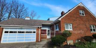 21329 Lakeshore Blvd Gallery 1