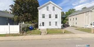 81 Mechanic Street unit: 2 Gallery 1