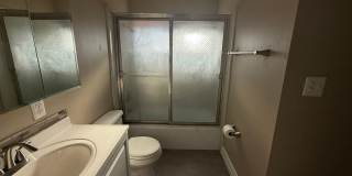 Victorville Green Tree Home- Refurbished 4 Bedrooms, 2 Bathrooms, New Paint, Gallery 10