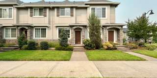 Stunning 2 Bed, 2.5 Bath Craftsman Townhome with Community Amenities! Gallery 3