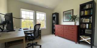 102 LOUNSBURY Place Gallery 15