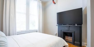 OTR- 1 bed 1 bath condo Gallery 25