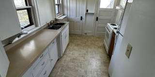 4736 London Road Gallery 8