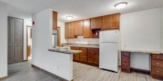 Bryant Manor Apartments Gallery 2