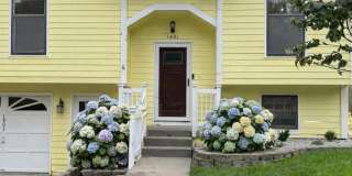 1401 Northeast Weddle Lane Gallery 1