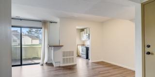 2 bedroom 1 Bathroom Condo- Gallery 10