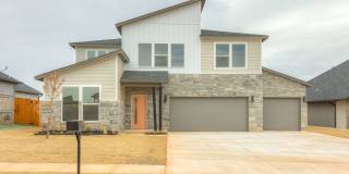 Beautiful home in Edmond Gallery 1