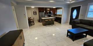 Fully Furnished 3 bedroom North Kihei Home Gallery 1