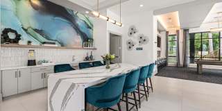 Everly on 401 Gallery 19