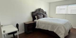 Furnished Top-Floor West LA Townhome Near Sawtelle and UCLA Gallery 24