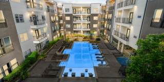 Larq Henderson Apartments Dallas Gallery 2