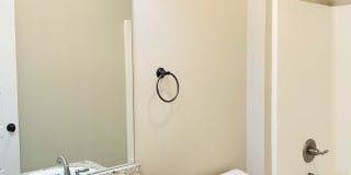 105 Riverwood Avenue Gallery 10