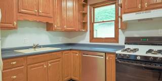 nice renovated 4 Bed 3 Bath Gallery 52