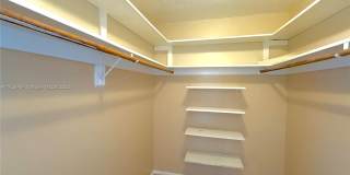 920 NE 199th St Gallery 20