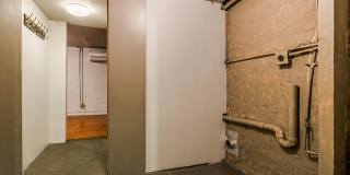 Unique with a Artsy Flare    2 Bed/1.5 Bath in Edgemere Park $995/month! Gallery 43