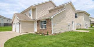 Northern Spacious 4 BDR Duplex Gallery 1