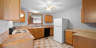 3 Bedroom Pet Friendly Home For Rent! Gallery 9
