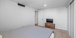 Newly Renovated Blackstone Gem! Gallery 16