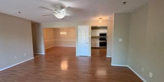 LARGE 2ND FLOOR CONDO Gallery 8
