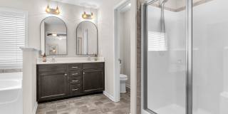 4 bedroom 2.5 bathroom home close to beaches, shopping, and Marine Corps Bases. Gallery 50