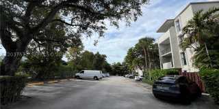 6886 N Kendall Dr Gallery 14
