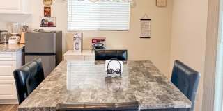 COMING SOON! * RARE OPPORTUNITY * SENIOR (55+) ROOM FOR RENT IN PRISTINE GATED COMMUNITY IN MENIFEE! Gallery 43