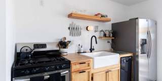 Beautiful 3-Bedroom, 2-Bath Home in Joshua Tree fully furnished Gallery 4