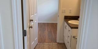 3 Bed/2 Bath Midtown Townhome! Gallery 6