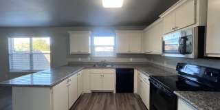 3422 Itasca Street Gallery 7