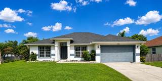 Resort-Style 4-Bedroom Pool Home with Hot Tub | Spacious Living in the Heart of Kissimmee! Gallery 1