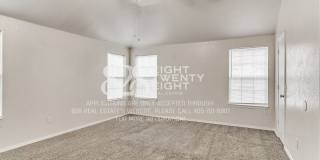 PRELEASING NOW FOR JULY 2026! Amazing 3 Bed/2.5 Bath/2-Car Garage Condo Minutes from Campus! Gallery 34