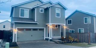5 Bedrooms and an Office Space! Gallery 1