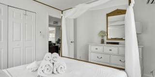 311 SE 3rd Avenue Gallery 22