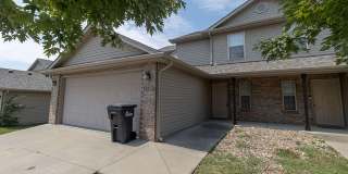 Large duplex in Vanderveen Gallery 33