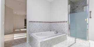 Sophisticated Urban Living in the Heart of San Diego’s Marina District Gallery 21