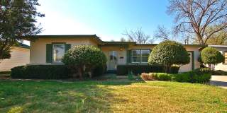 PRE-LEASING for July! Great 3 Bedroom 2 Bathroom Home Near Texas Tech Gallery 1