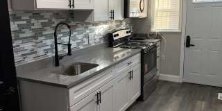 1271 Limit Avenue $650 Available Room (Shared Bath) Gallery 3